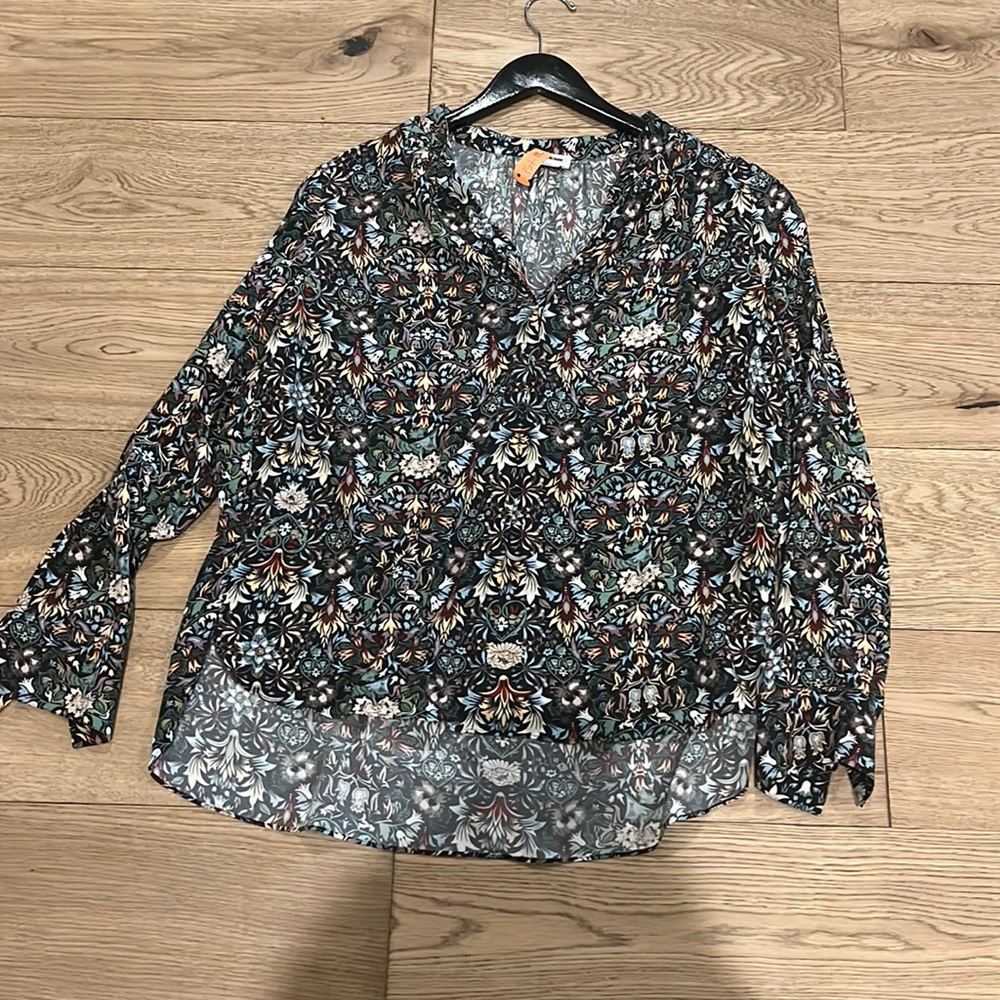Zadig and Voltaire preowned size small wore one time and dry cleaned